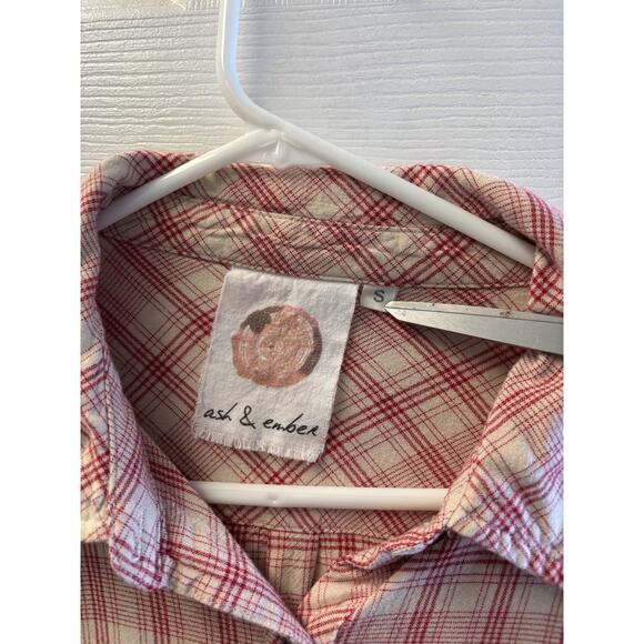 Ash And Embervred And Cream Plaid Button Up Shirt Size Small - Picture 2 of 5